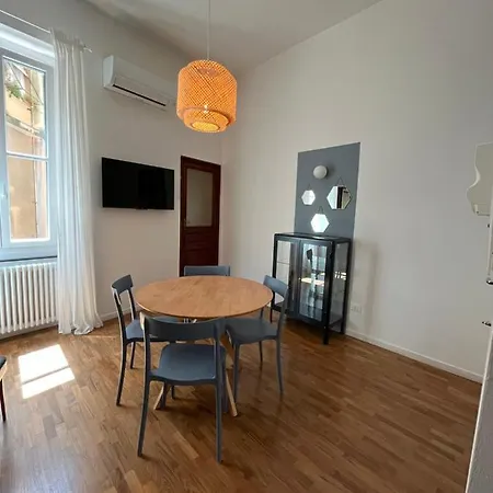 Il Mandorlo - A Due Passi Dal Porto Antico Apartamento *