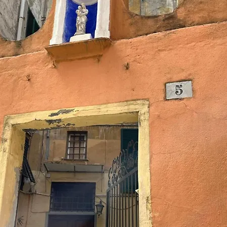 Il Mandorlo - A Due Passi Dal Porto Antico *
