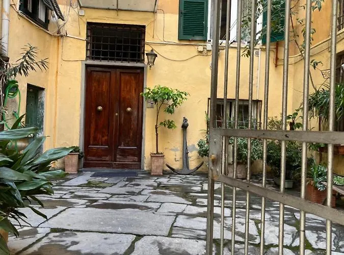 Il Mandorlo - A Due Passi Dal Porto Antico Apartmán *